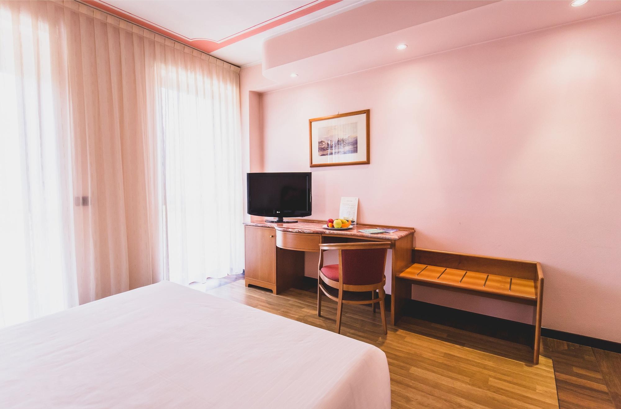 La Fonte Hotel Ome ภายนอก รูปภาพ