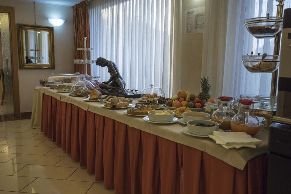 La Fonte Hotel Ome ภายนอก รูปภาพ