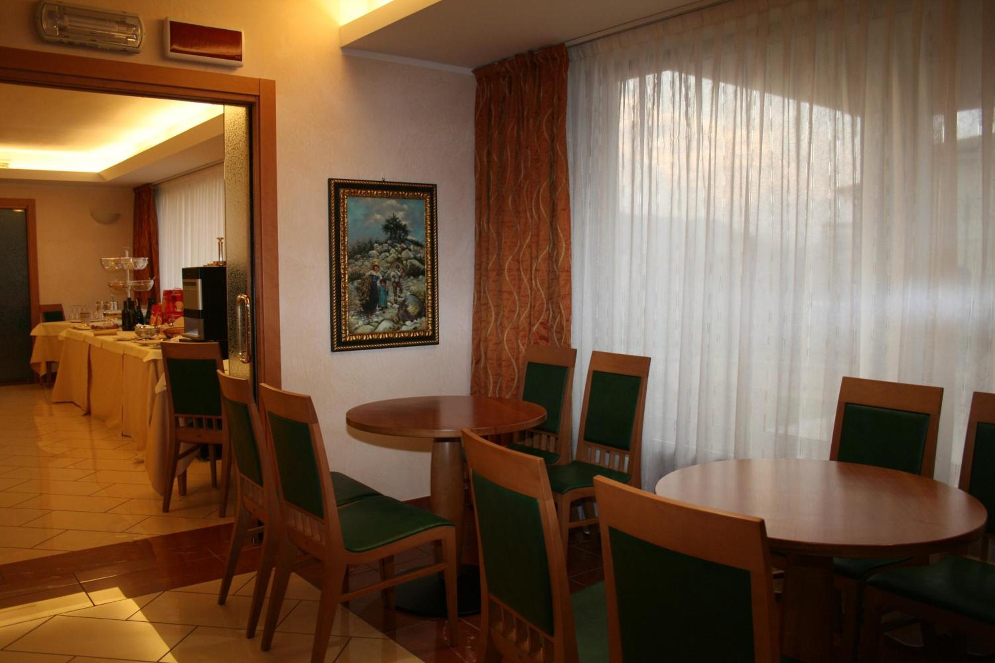 La Fonte Hotel Ome ภายนอก รูปภาพ