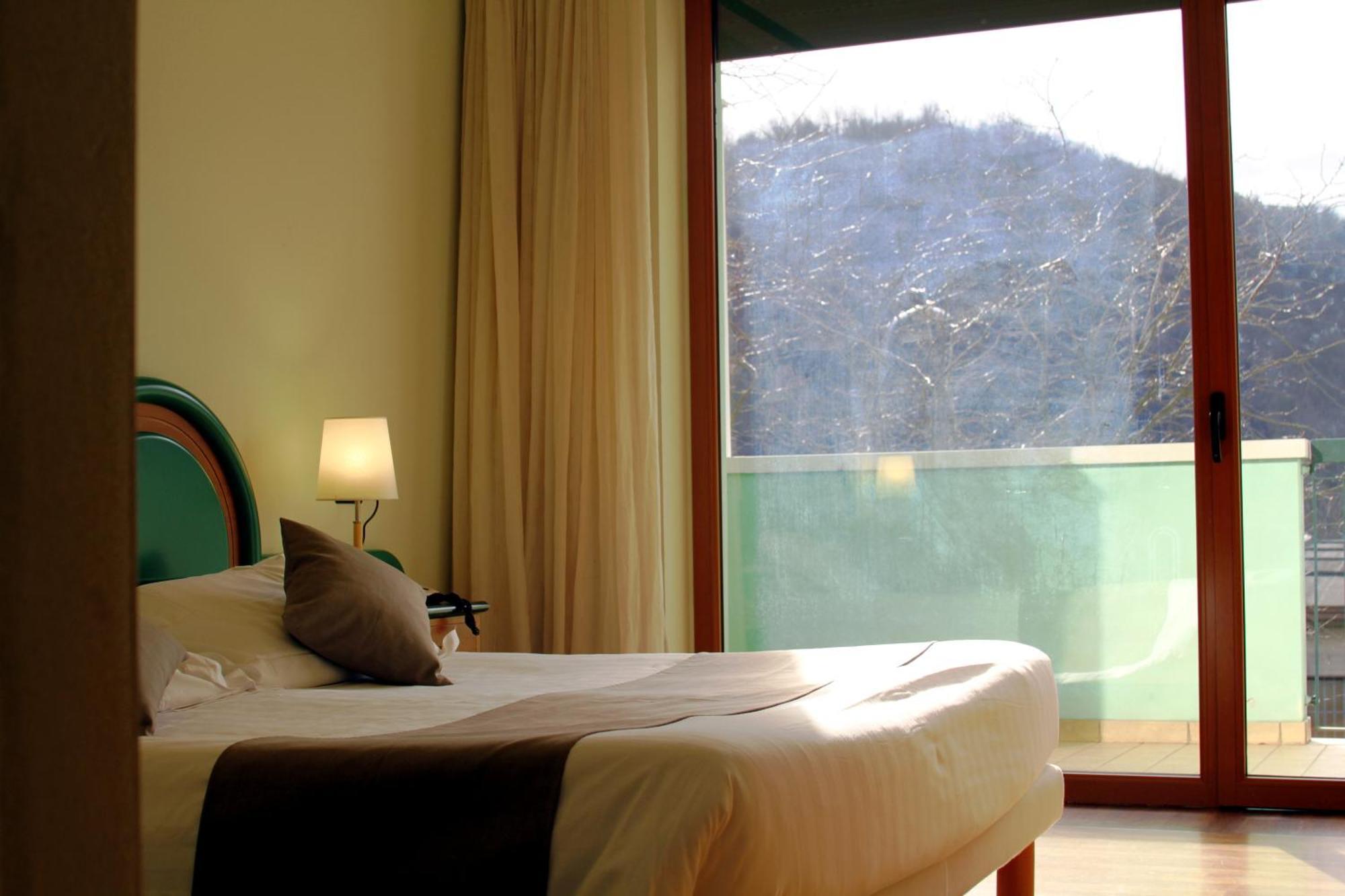 La Fonte Hotel Ome ภายนอก รูปภาพ