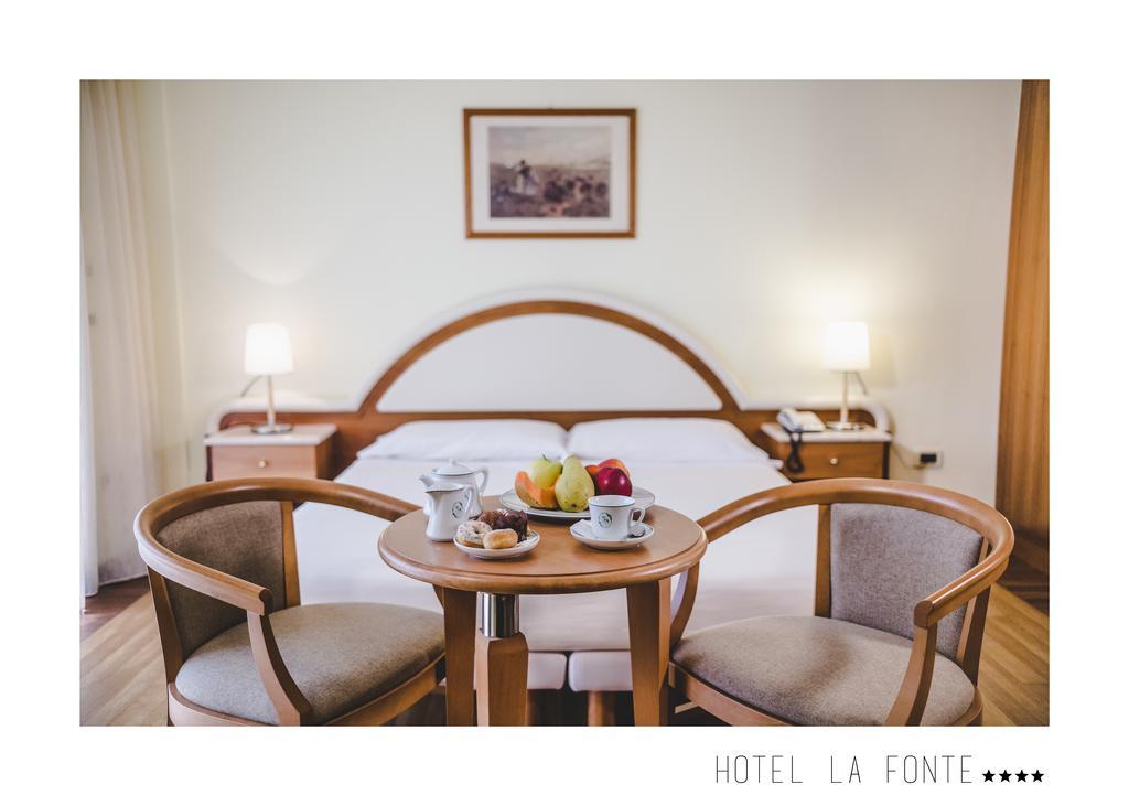 La Fonte Hotel Ome ภายนอก รูปภาพ