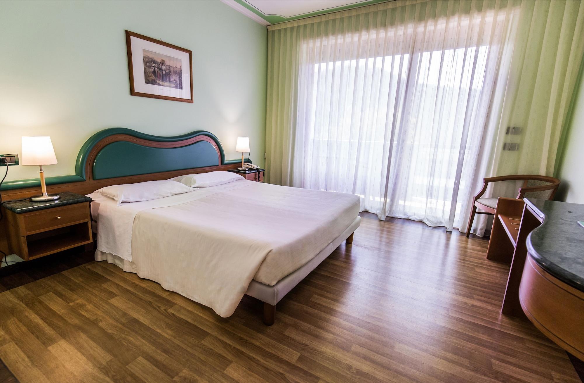 La Fonte Hotel Ome ภายนอก รูปภาพ