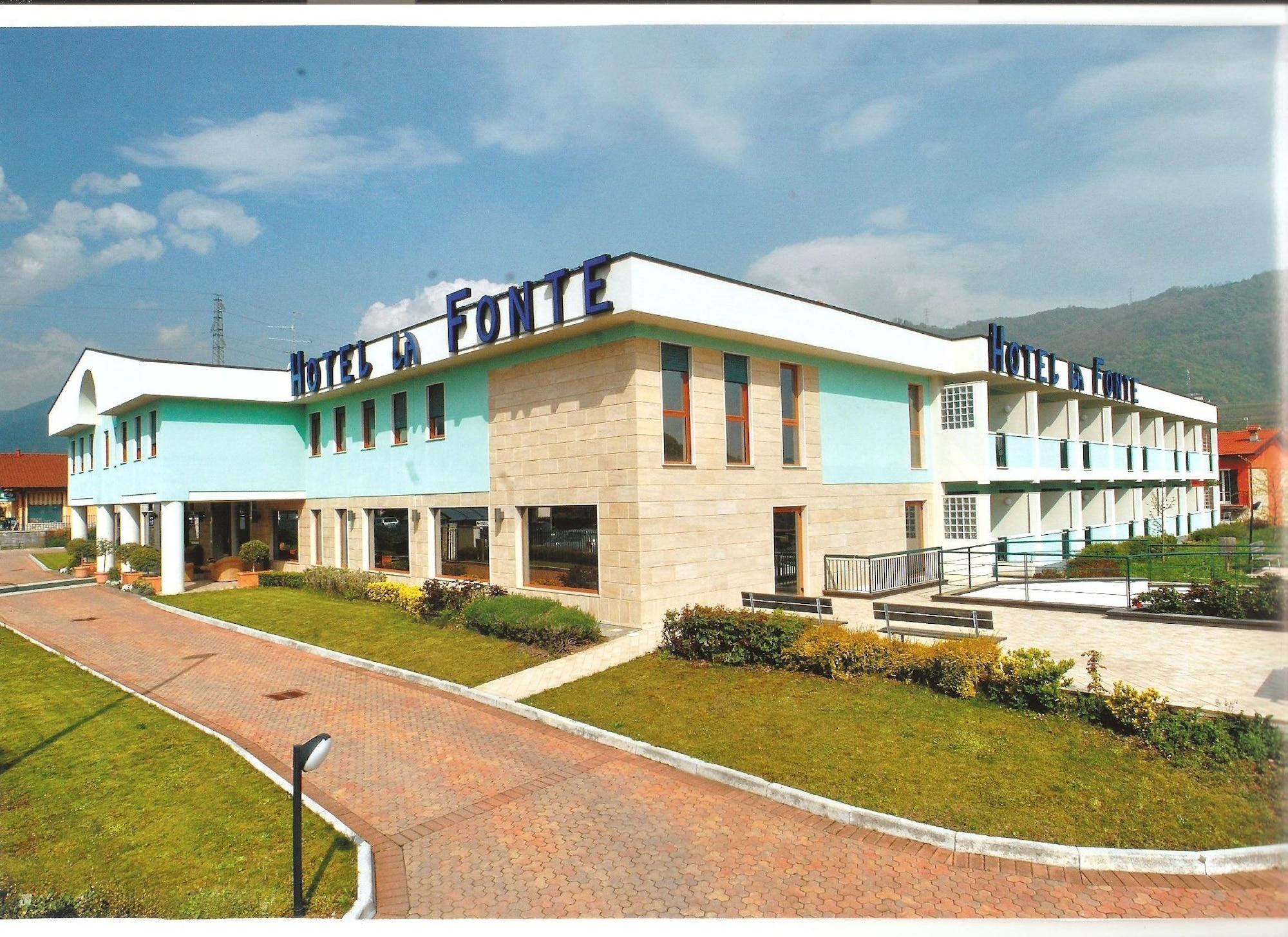 La Fonte Hotel Ome ภายนอก รูปภาพ